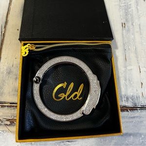 Gld shop handcuff bracelet